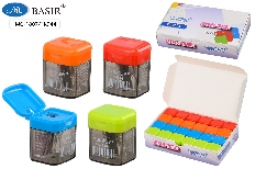 Точилка: одинарная с контейнером, с откидной крышкой, пластиковая; тонированный корпус, цветная крыш