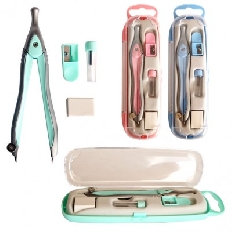 Готовальня 4 предмета, пластиковый футляр, европодвес,пласт.+металл, ассорти S97004А /1 /24 /0 /288